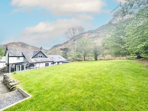 Photo 2- click for photo gallery